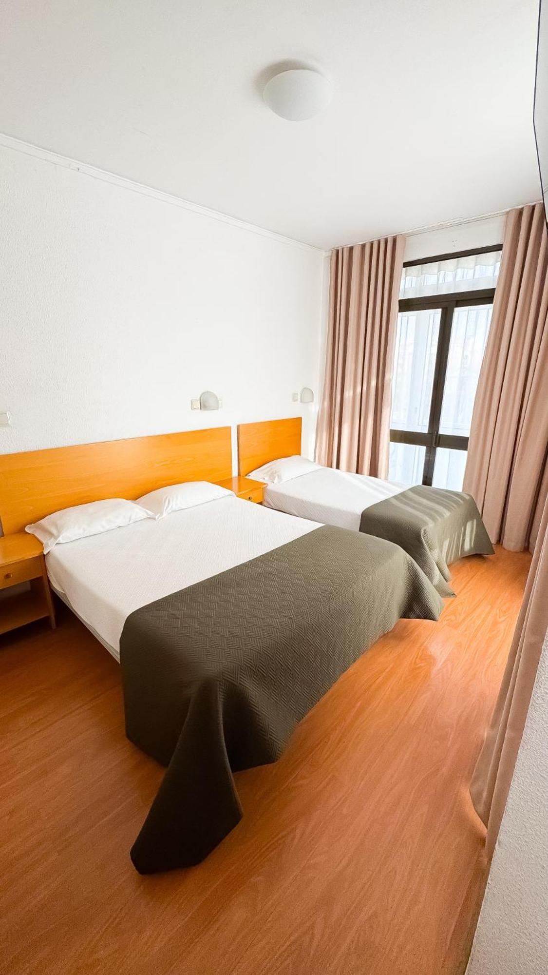 Hotel Mar Azul เอสปีโญ ภายนอก รูปภาพ